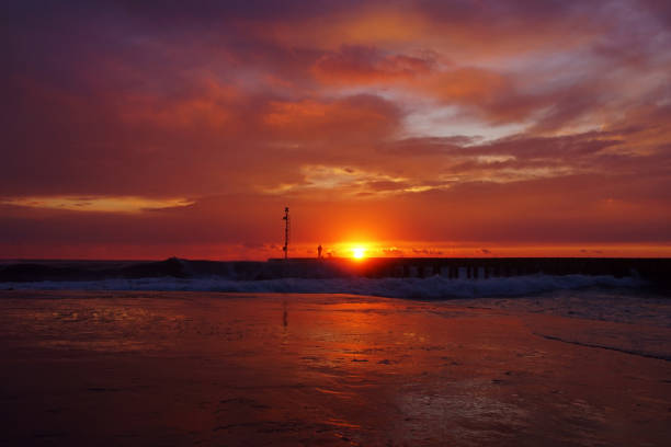 Il pontile sul mare al tramonto, Cinquale di Montignoso